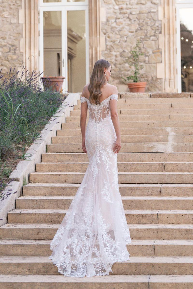 Allure Romance Style Number R3813 - 2