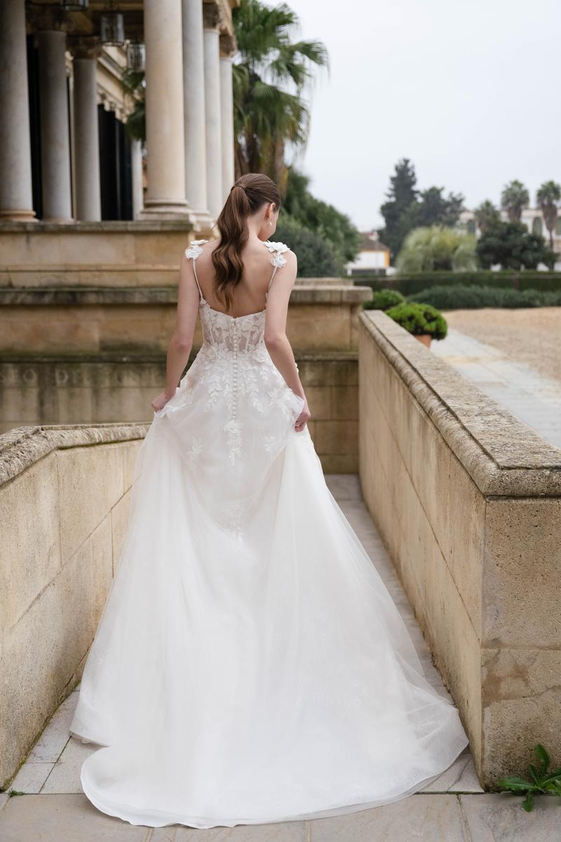 Abella Style Number E562L - 8