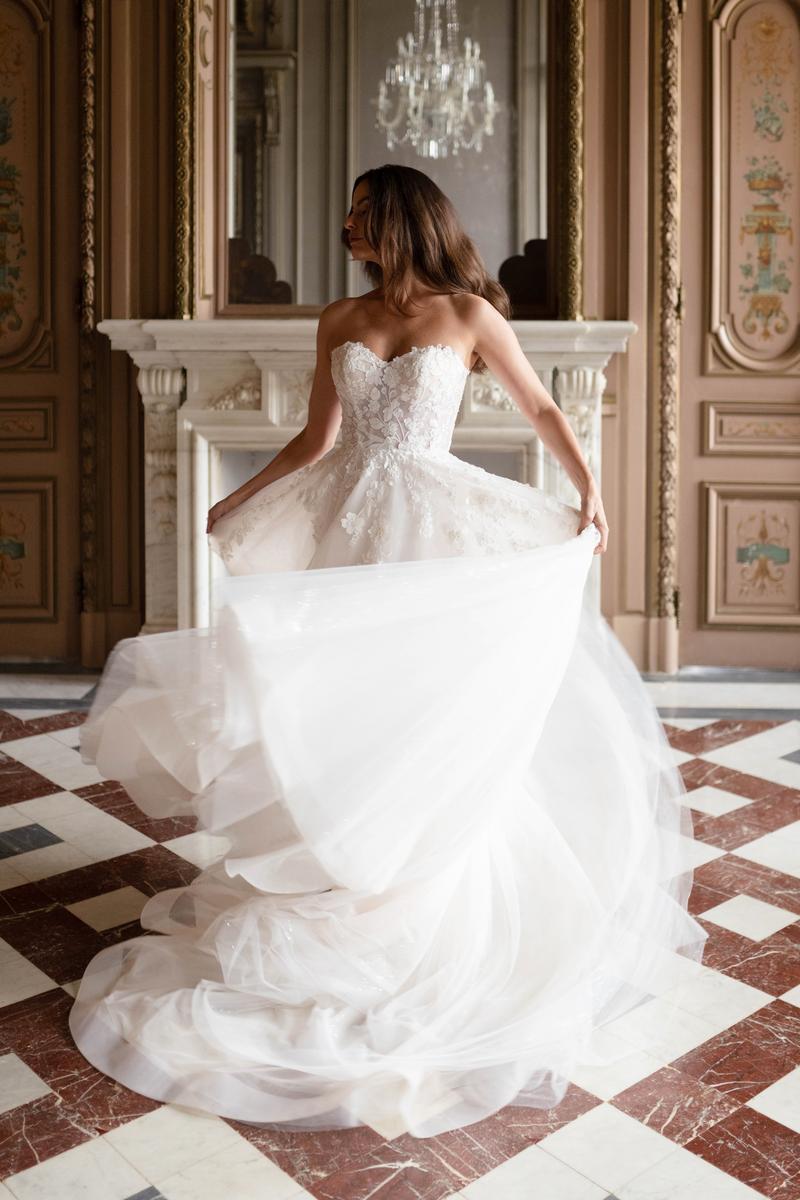 Abella Style Number E579 - 8