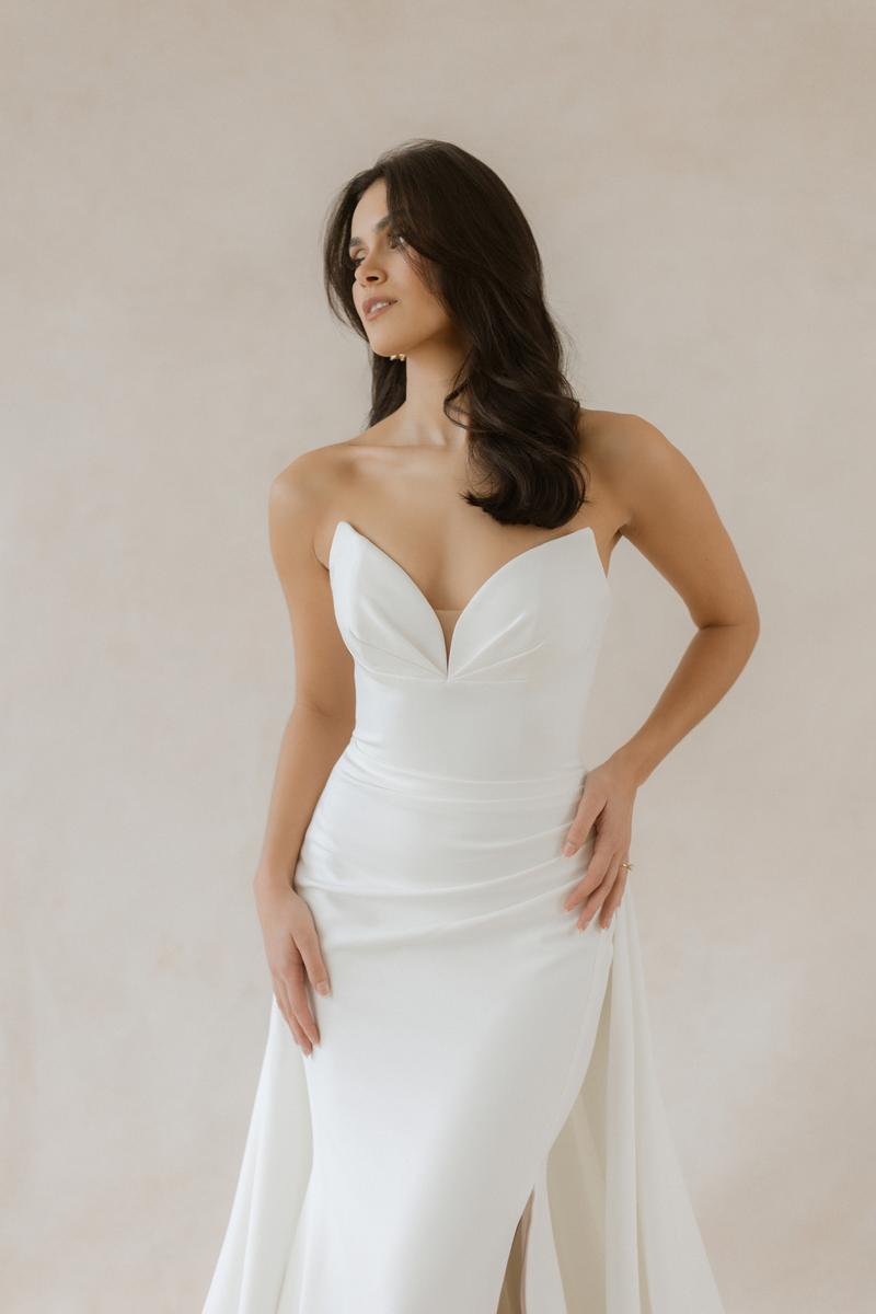 Abella Style Number E585 - 7