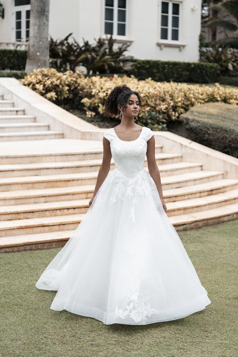 Allure Modest Style Number M777 - 3