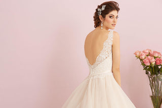 Allure Romance Style Number 2750 - 4