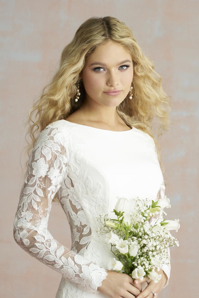 Allure Romance Style Number R3851 - 5