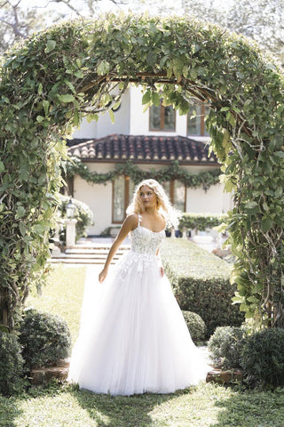 Allure Romance Style Number R3852L - 1