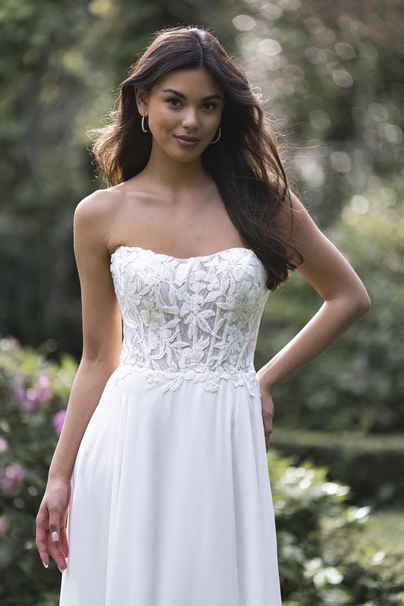 Allure Romance Style Number R3853 - 7
