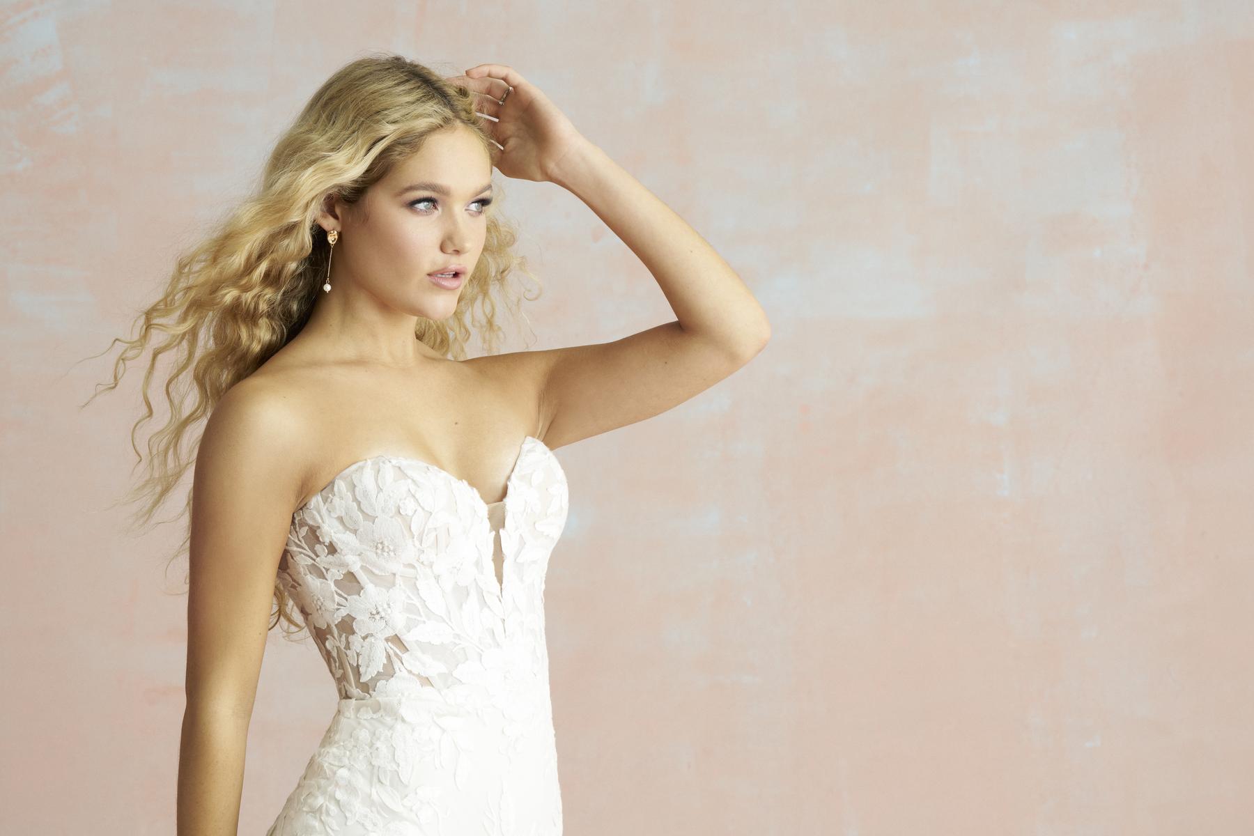 Allure Romance Style Number R3854L - 6