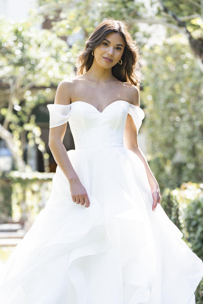 Allure Romance Style Number R3865 - 6