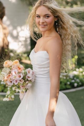 Allure Romance Style Number R3900 - 6