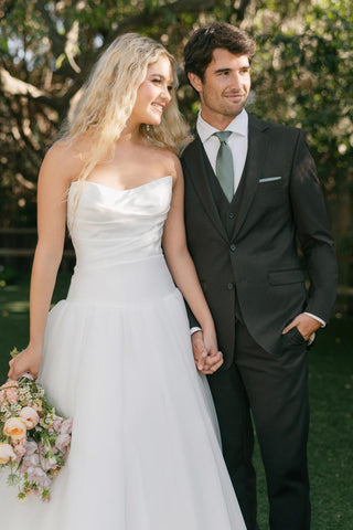 Allure Romance Style Number R3900 - 9