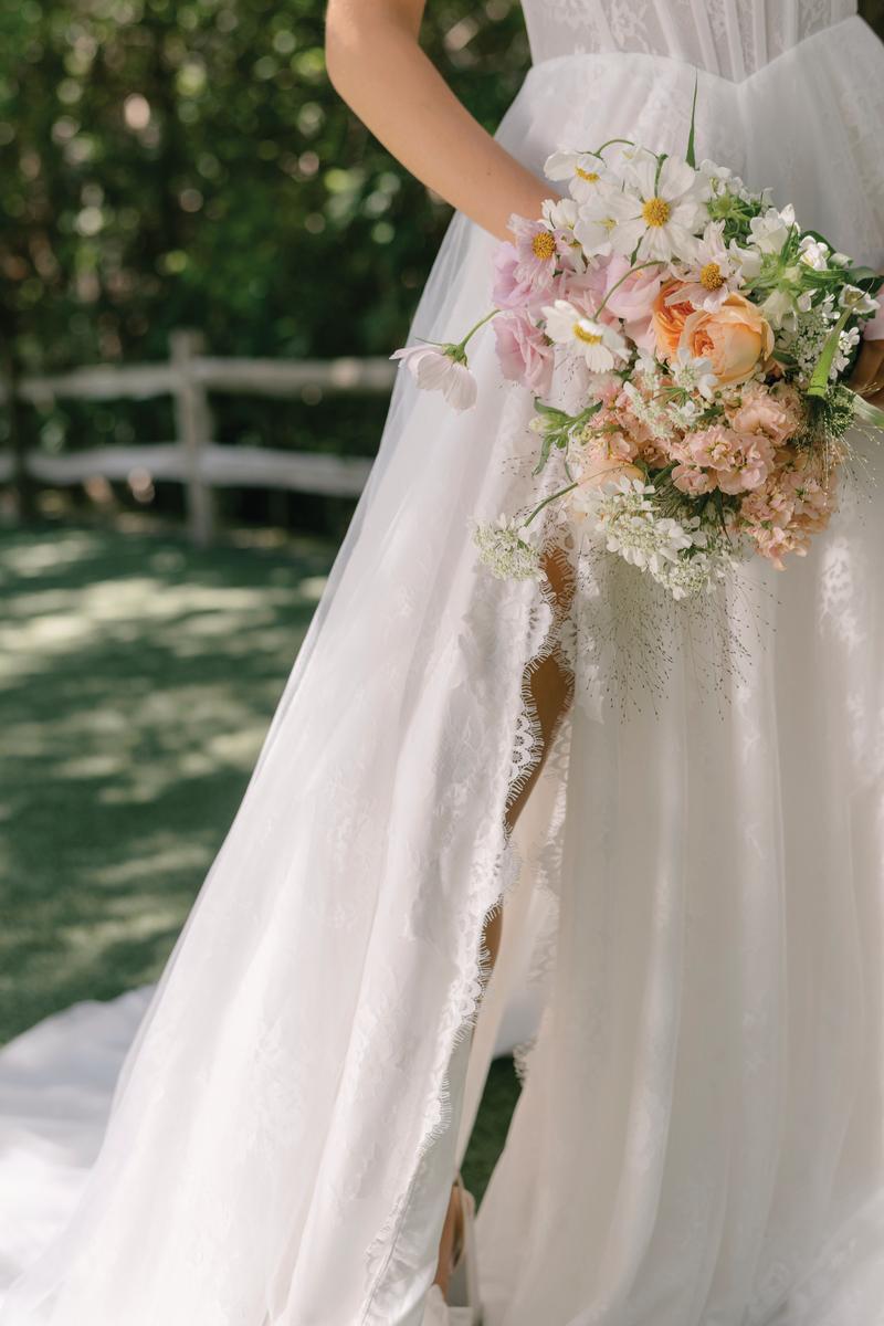 Allure Romance Style Number R3901L - 10