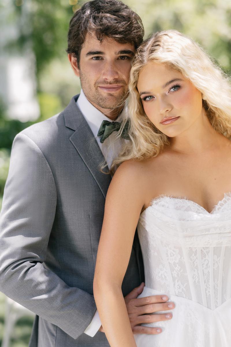 Allure Romance Style Number R3901L - 13