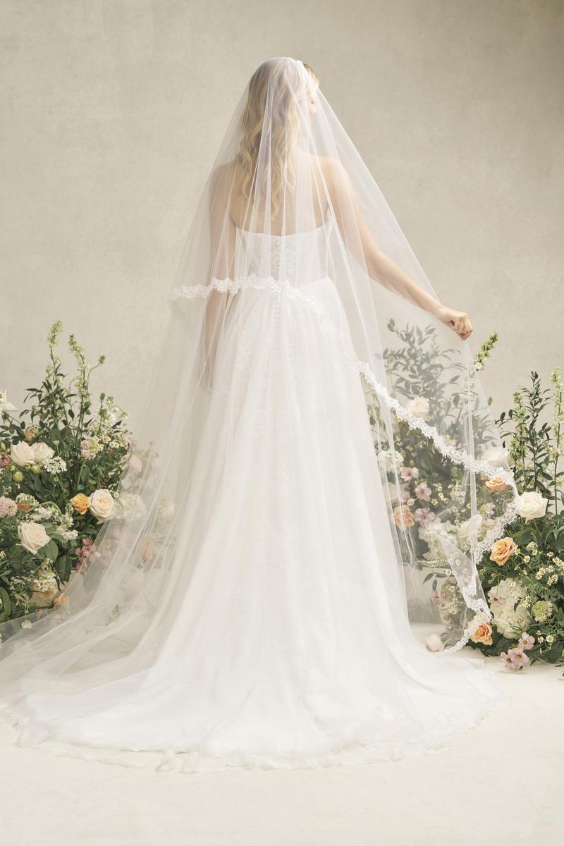 Allure Romance Style Number R3901LNS - 4