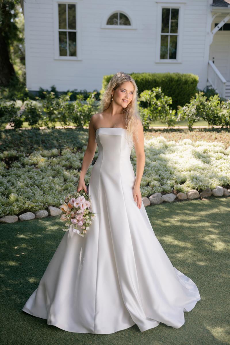 Allure Romance Style Number R3905 - 1