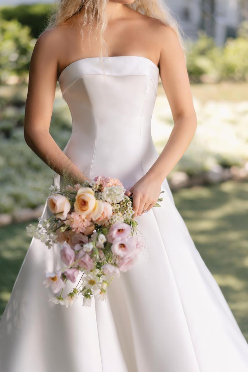 Allure Romance Style Number R3905Z - 7