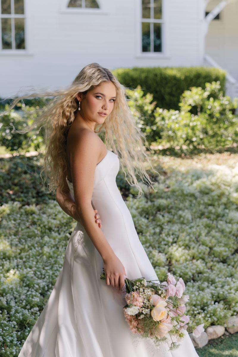 Allure Romance Style Number R3905Z - 6