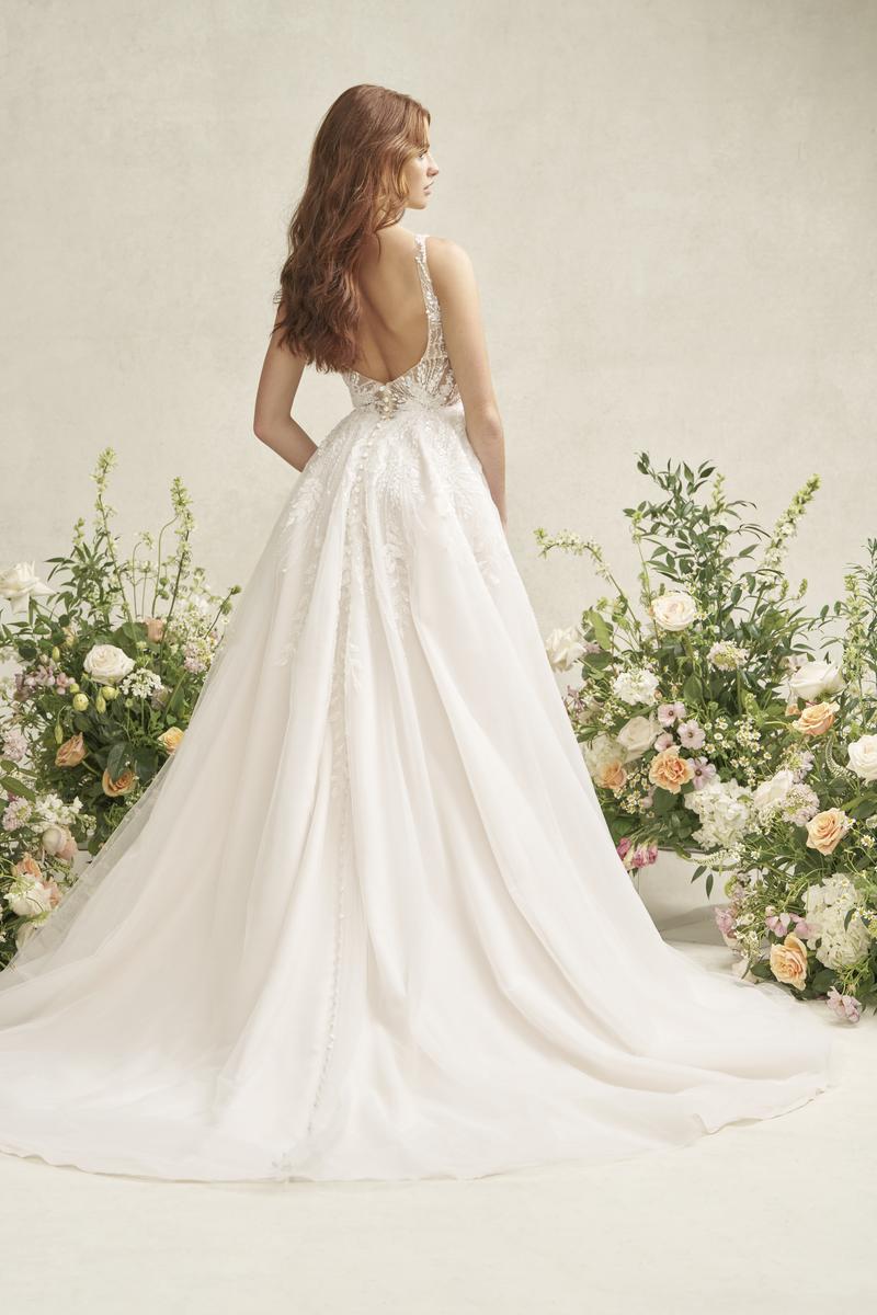 Allure Romance Style Number R3910L - 11