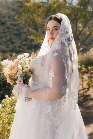 Allure Romance Style Number R3912 - 12