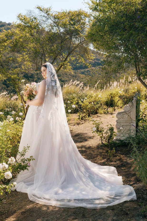 Allure Romance Style Number R3912L - 2