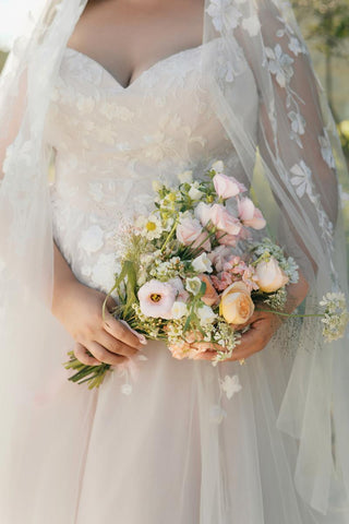 Allure Romance Style Number R3912L - 6