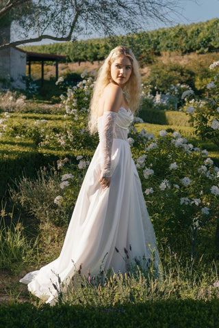 Allure Romance Style Number R3913 - 9