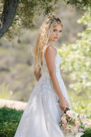 Allure Romance Style Number R3914L - 11