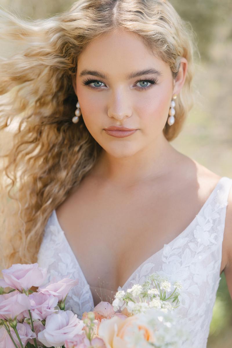 Allure Romance Style Number R3914L - 7