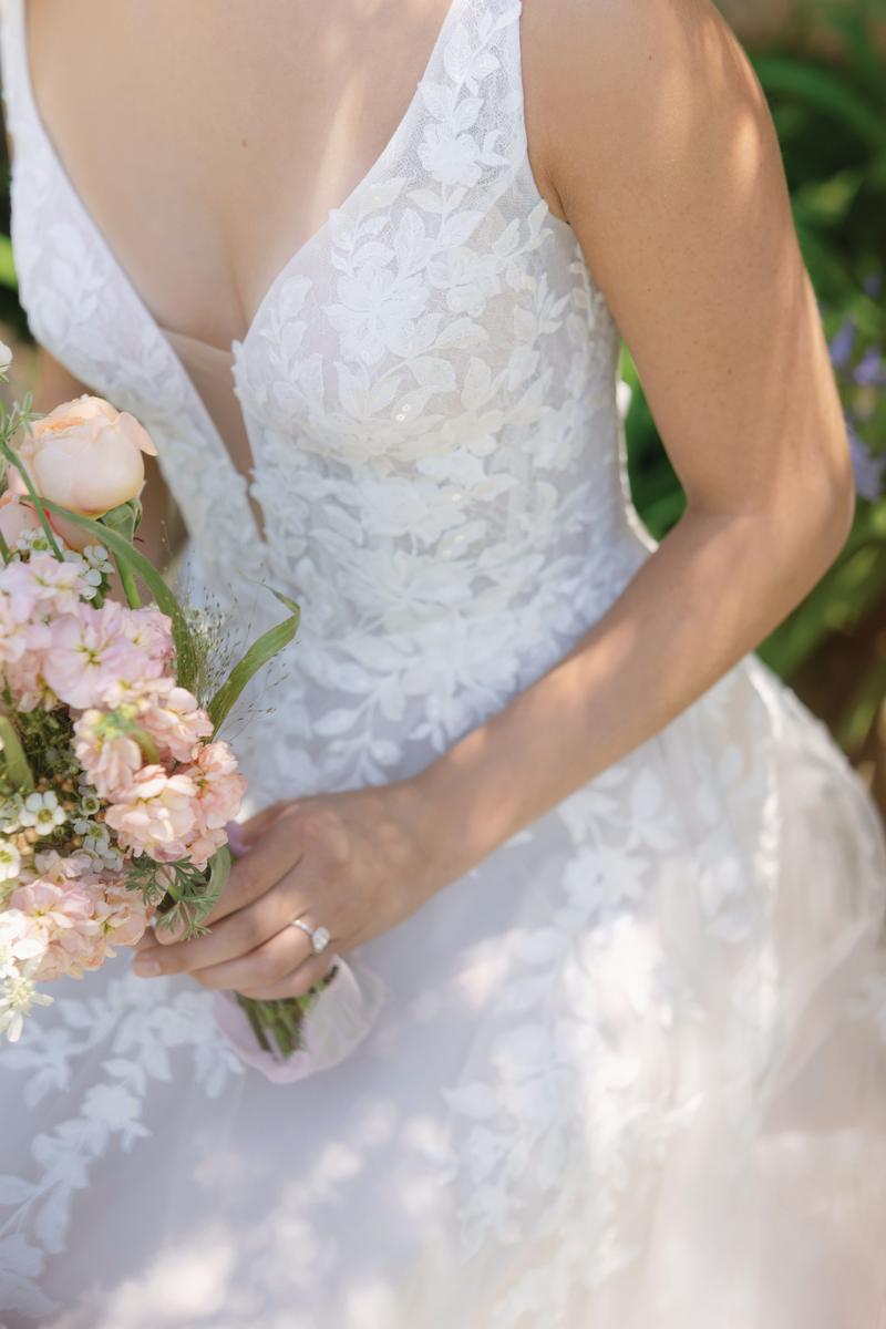 Allure Romance Style Number R3914L - 12