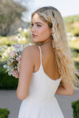 Allure Romance Style Number R3915 - 6