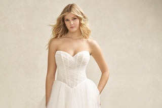 Allure Romance Style Number R3917 - 17