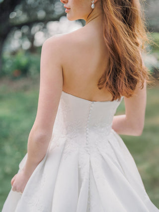 Allure Romance Style Number R3972 - 6