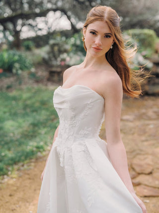 Allure Romance Style Number R3972 - 5