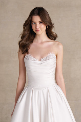 Allure Romance Style Number R3975 - 8