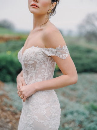 Allure Romance Style Number R3980 - 9