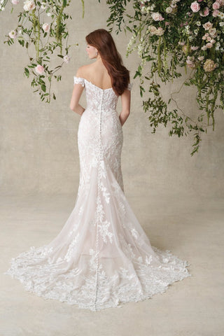 Allure Romance Style Number R3980 - 4