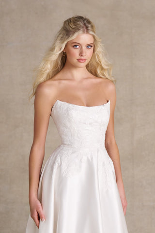 Allure Romance Style Number R3984 - 11