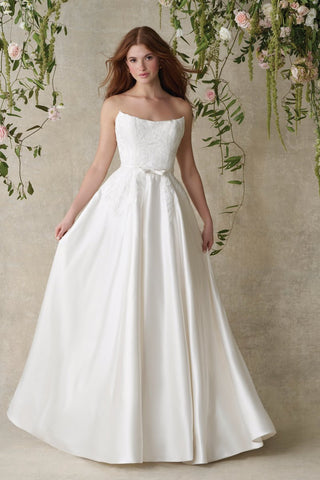 Allure Romance Style Number R3984 - 9