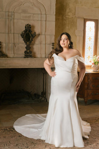 Allure Bridal Women Size Colleciton Dress W554 Alexandra's Boutique Allure Bridal Women Size Colleciton Dress W554 Alexandra's Boutique