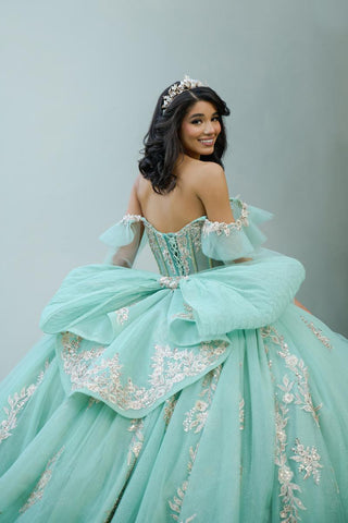 Amabella Style Number Q1057 - 8