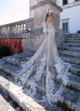 Ashley and Justin Bride Style Number 10558 - 2