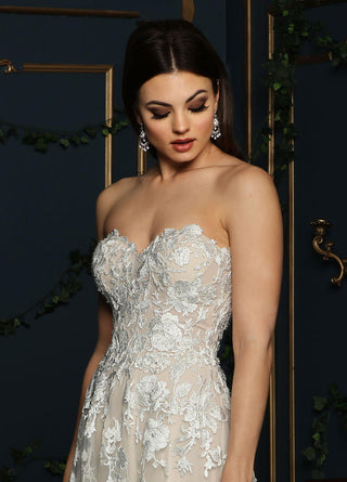 Ashley and Justin Bride Style Number 10646 - 3