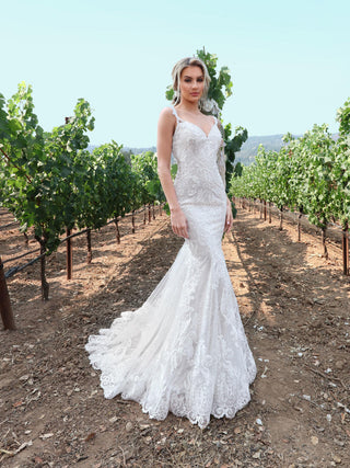 Ashley and Justin Bride Style Number 10670 - 5