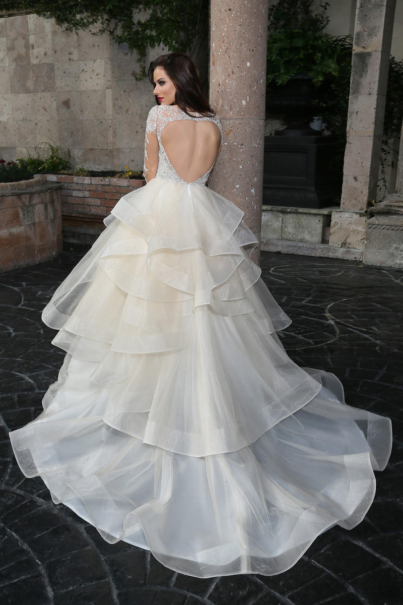 Cristiano Lucci Style Number 13092 - 2