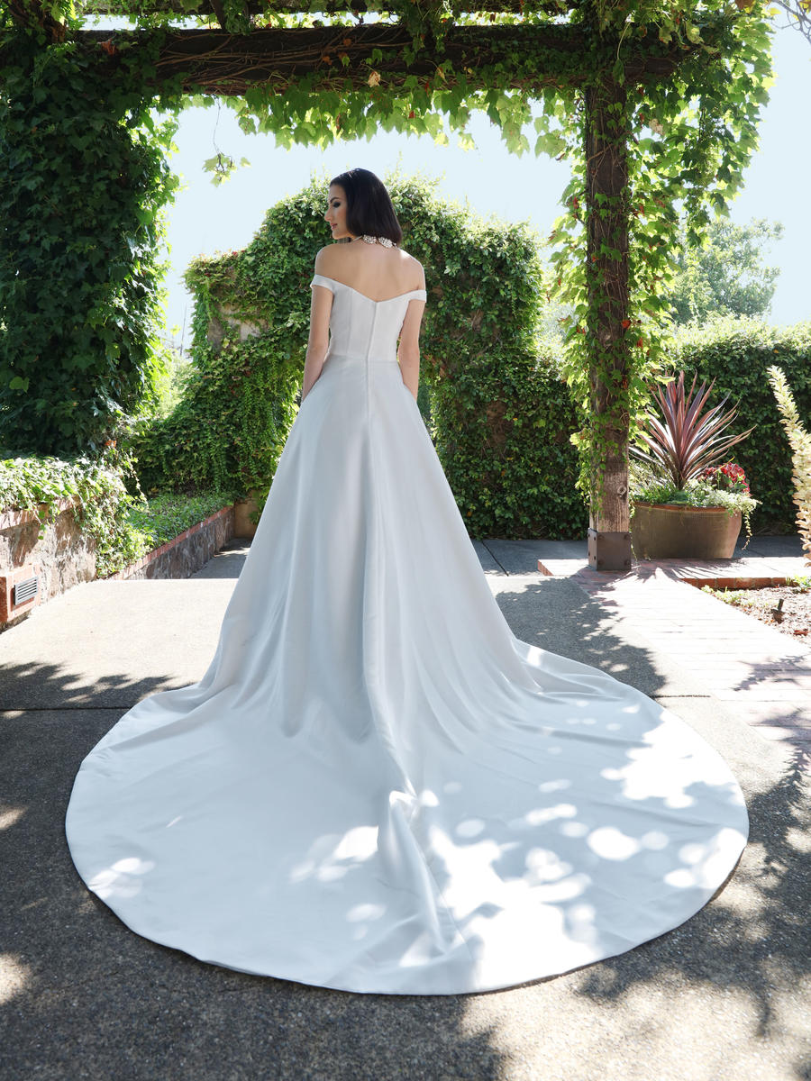 Cristiano Lucci Style Number 13226 - 2