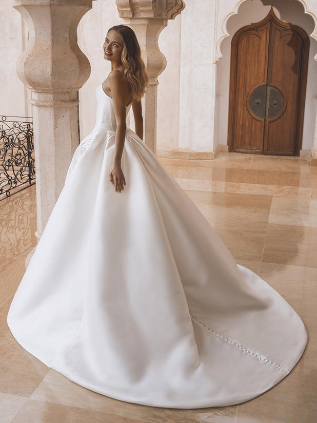 Enzoani Bridal Style Number Vera-M - 2