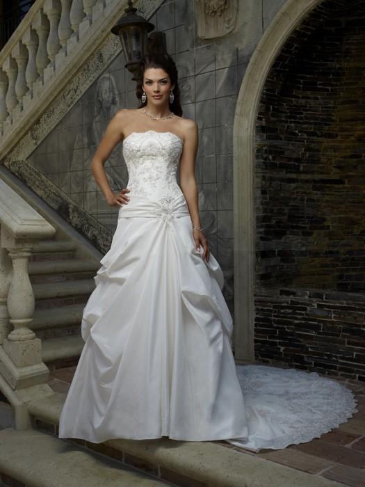Casablanca Bridals Style Number 1904 - 1