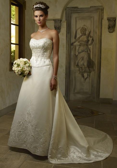 Casablanca Bridals Style Number 1906 - 1
