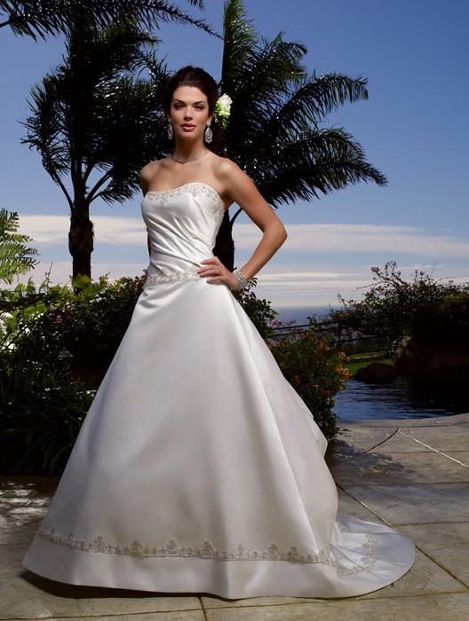 Casablanca Bridals Style Number 1916 - 1