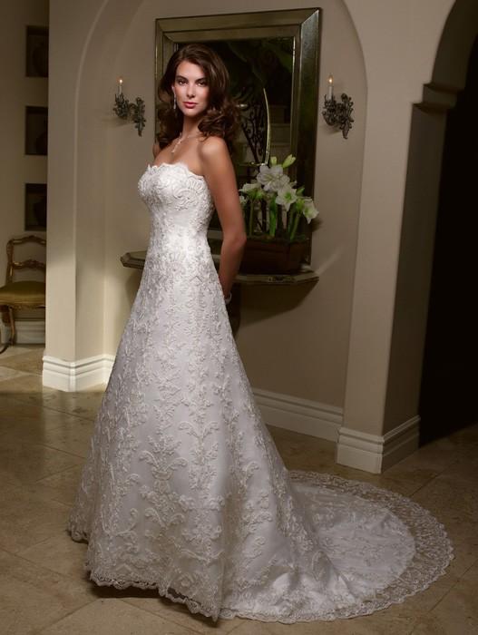 Casablanca Bridals Style Number 1918 - 1