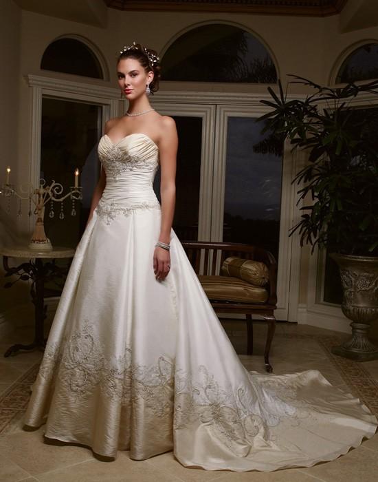 Casablanca Bridals Style Number 1927 - 1