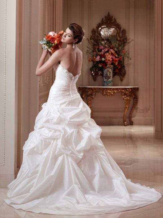 Casablanca Bridals Style Number 2082 - 2
